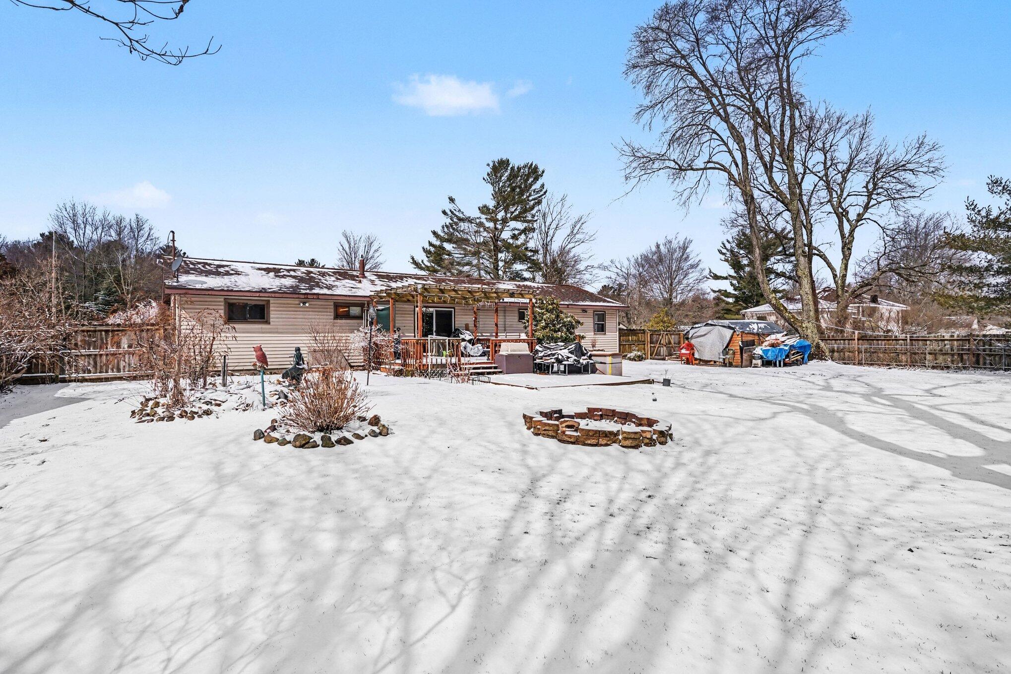 5686 Davis Road Norton Shores, MI 49441 - Photo 25 of 35 025_file_3818