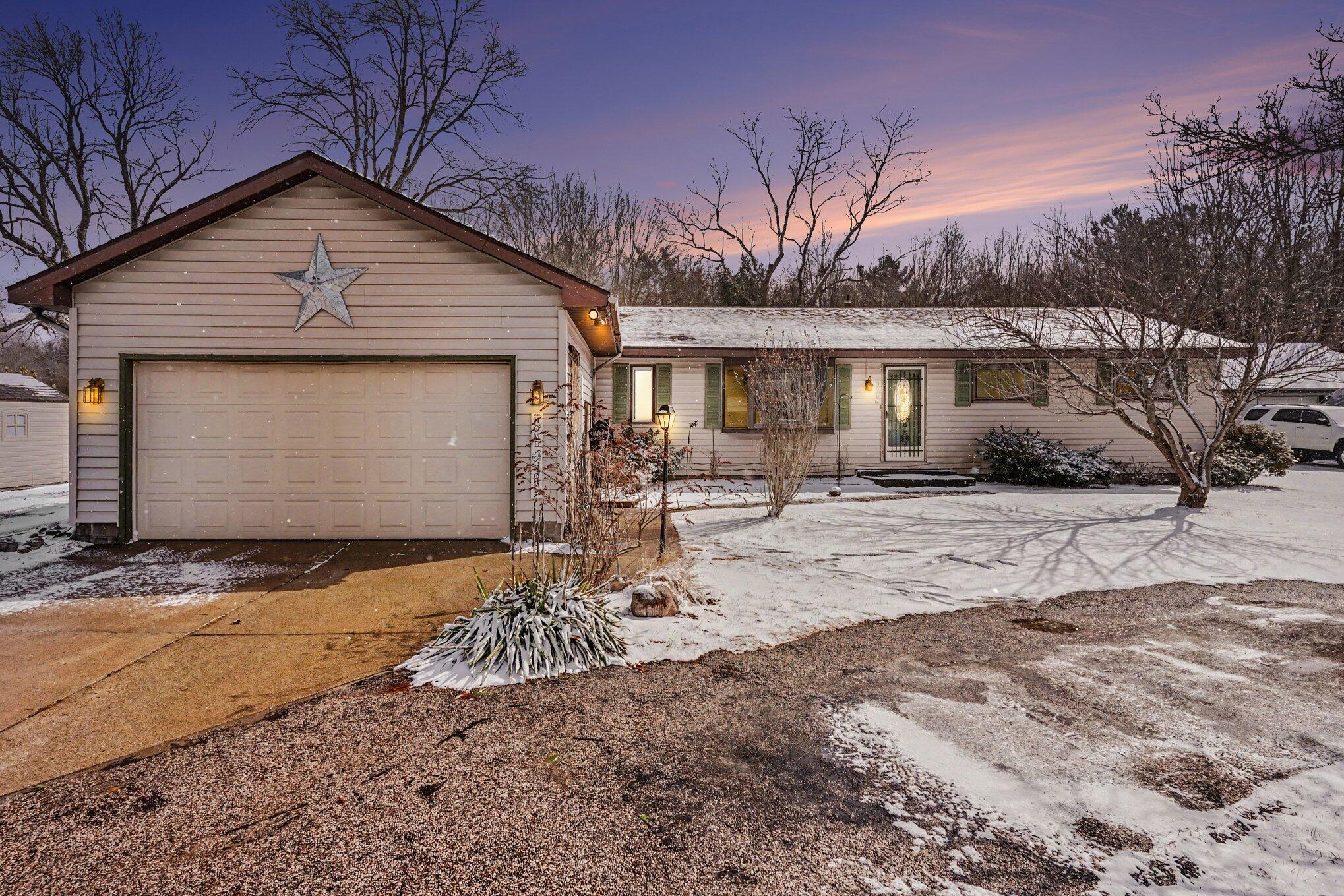 5686 Davis Road Norton Shores, MI 49441 - Photo 27 of 35 001_file_1428
