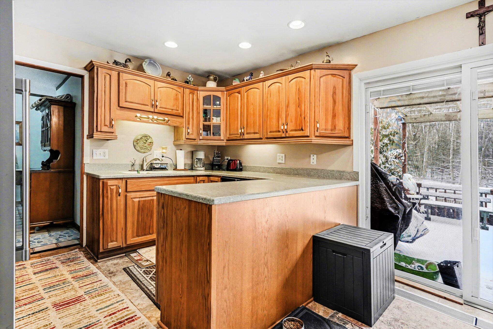 5686 Davis Road Norton Shores, MI 49441 - Photo 4 of 35 013_file_7211
