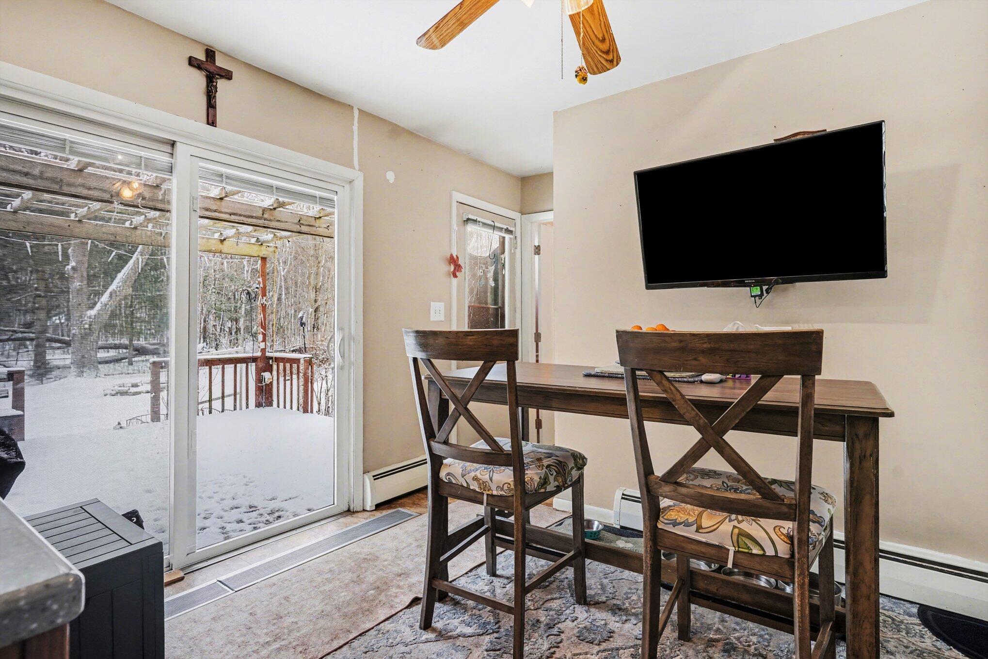 5686 Davis Road Norton Shores, MI 49441 - Photo 8 of 35 014_file_3498