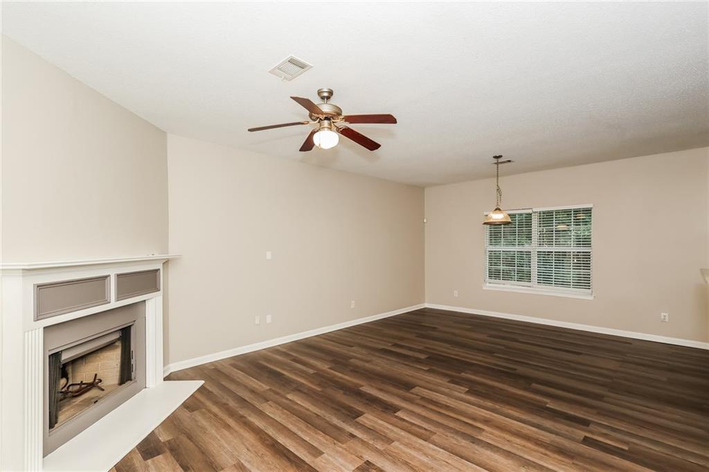 2722 Elkmont Ridge Southwest Atlanta, GA 30331 - Photo 6 of 30 Gallery Image 6