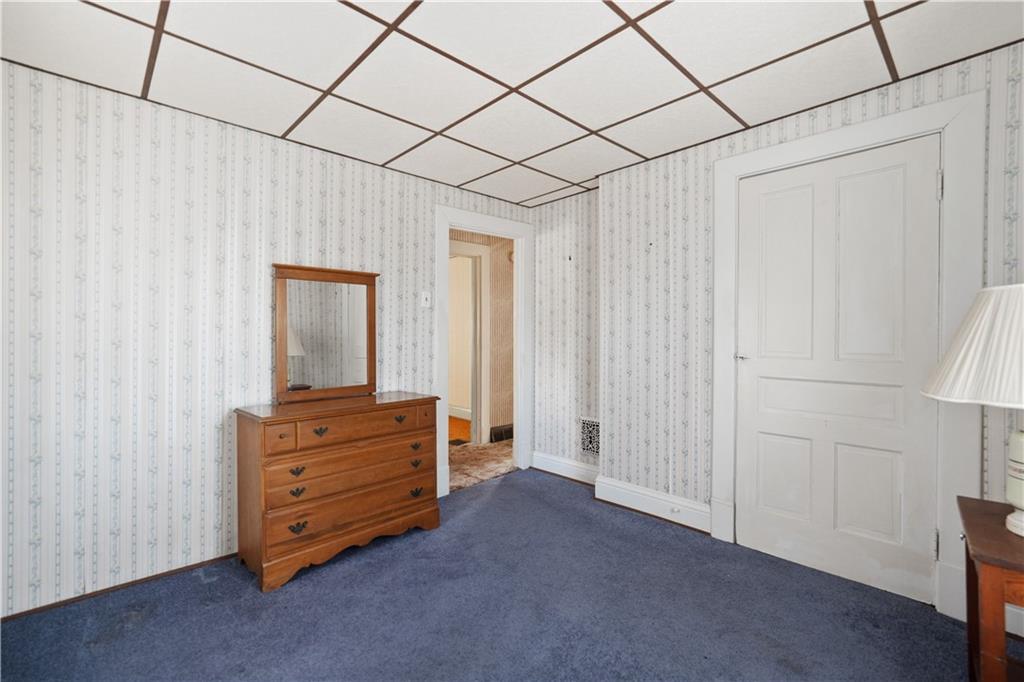520 Center Street Rochester, PA 15074 - Photo 20 of 24 a view of room with cabinets