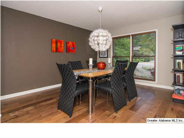 1737 Cedarwood Road Birmingham, AL 35216 - Photo 5 of 32