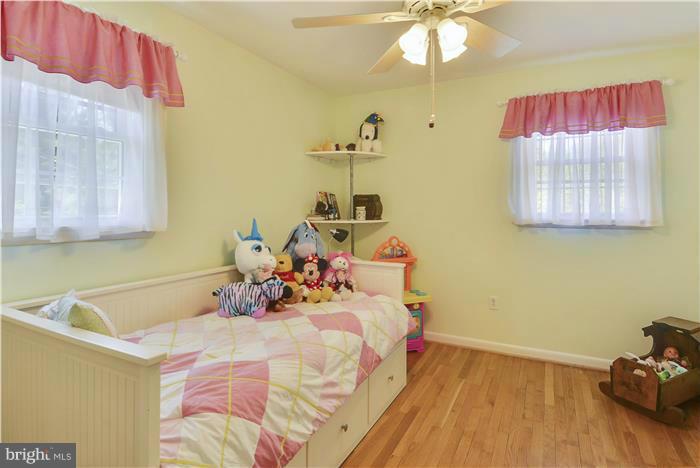 1601 Hopefield Road Silver Spring, MD 20905 - Photo 13 of 30 Bedroom