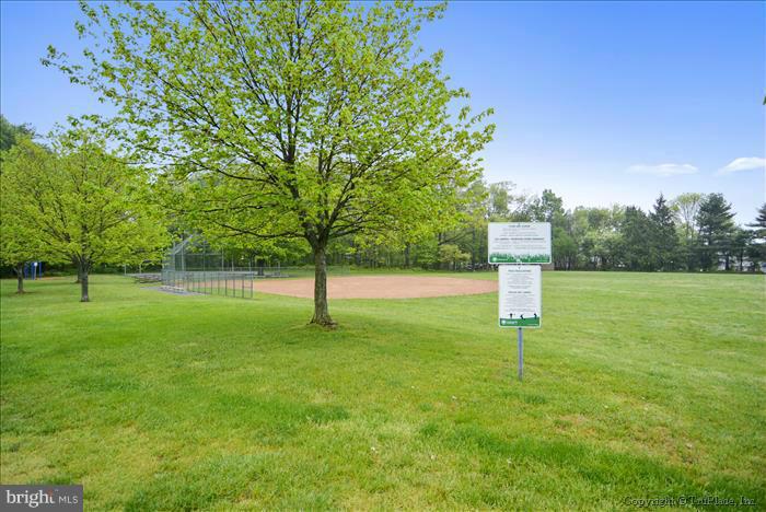 1601 Hopefield Road Silver Spring, MD 20905 - Photo 26 of 30 Community