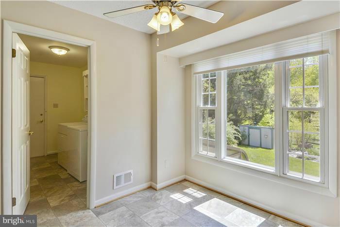 1601 Hopefield Road Silver Spring, MD 20905 - Photo 4 of 30 Kitchen