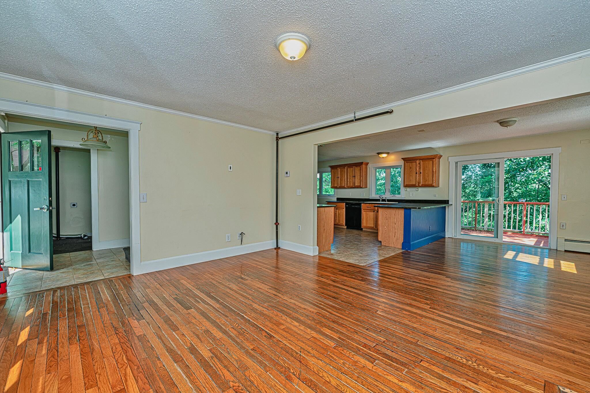 81 Seamans Road New London, NH 03257 - Photo 7 of 50