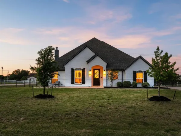 $560,000 | 1515 Horseshoe Court, Justin, TX 76247