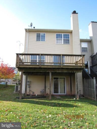 43544 Blacksmith Square Ashburn, VA 20147 - Photo 2 of 7 Exterior (Rear)