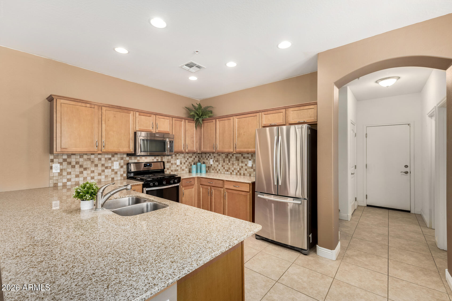 20607 West White Rock Road Buckeye, AZ 85396 - Photo 9 of 25 KITCHEN