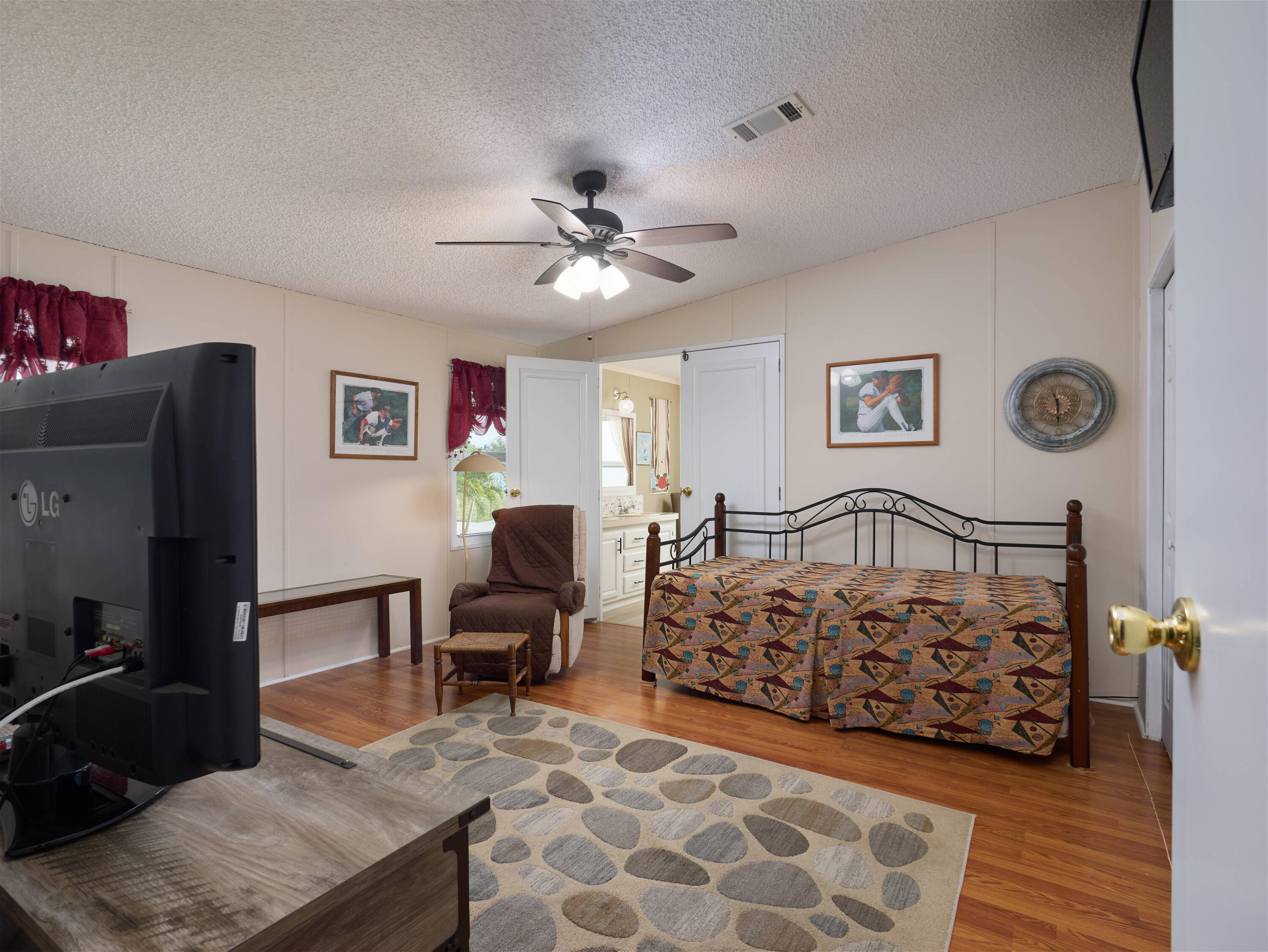 2779 Southwest Olds Place Stuart, FL 34997 - Photo 8 of 41 a living room with furniture