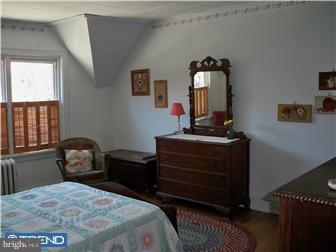 6424 Morris Park Road Philadelphia, PA 19151 - Photo 8 of 11 Bedroom - Main
