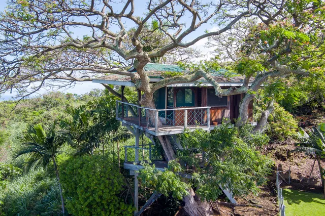 $2,950,000 | 76-718 Hualalai Road, Kailua-Kona, HI 96740