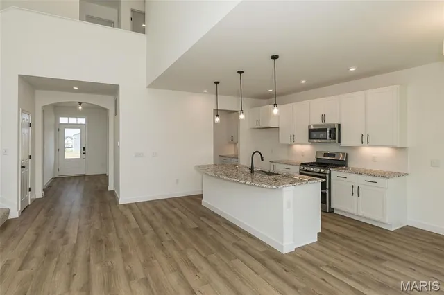 $619,900 | 157 Cardow Drive, O'Fallon, MO 63368