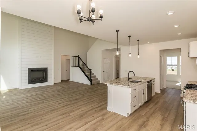 $619,900 | 157 Cardow Drive, O'Fallon, MO 63368