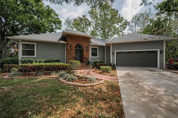 $694,900 | 2997 Eagle Estates Circle East, Clearwater, FL 33761