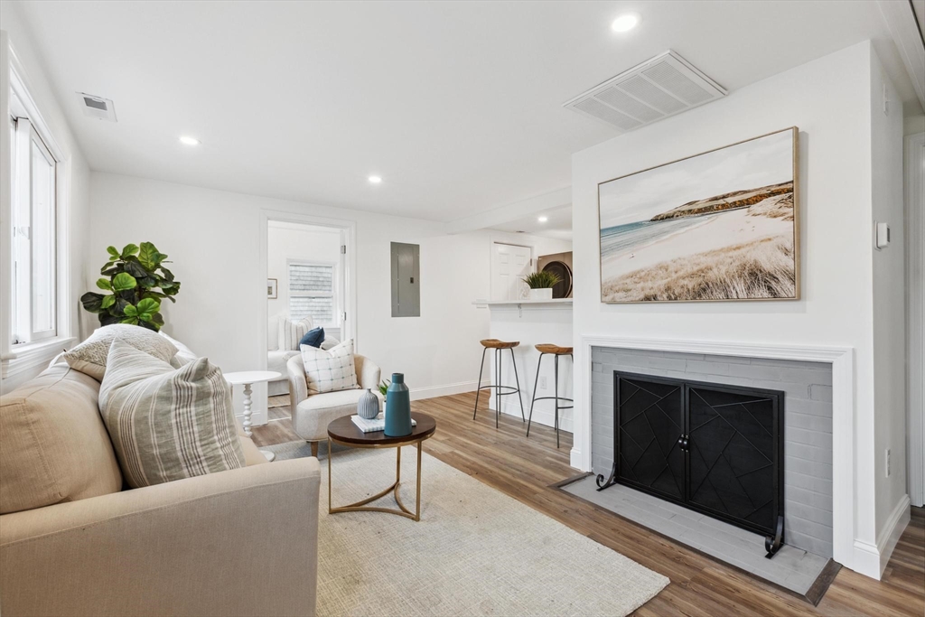 15 Dundee Drive Marshfield, MA 02050 - Photo 7 of 19