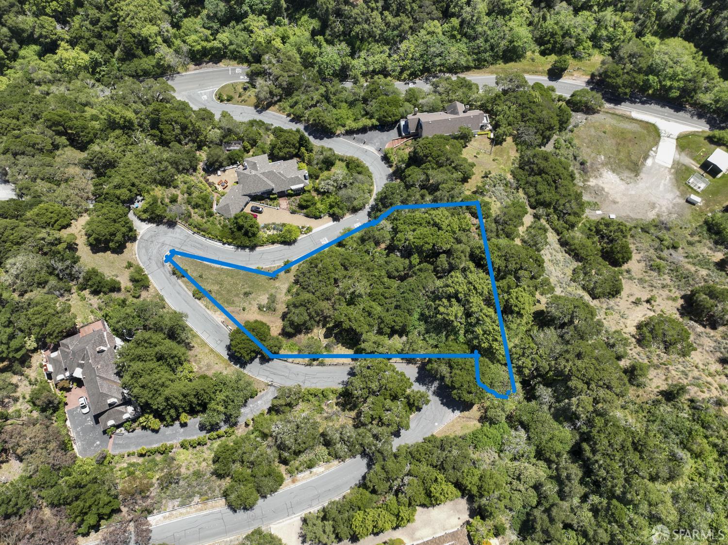 0 Woodridge Road Hillsborough, CA 94010 - Photo 2 of 17 Highlighted boundary is approximate only