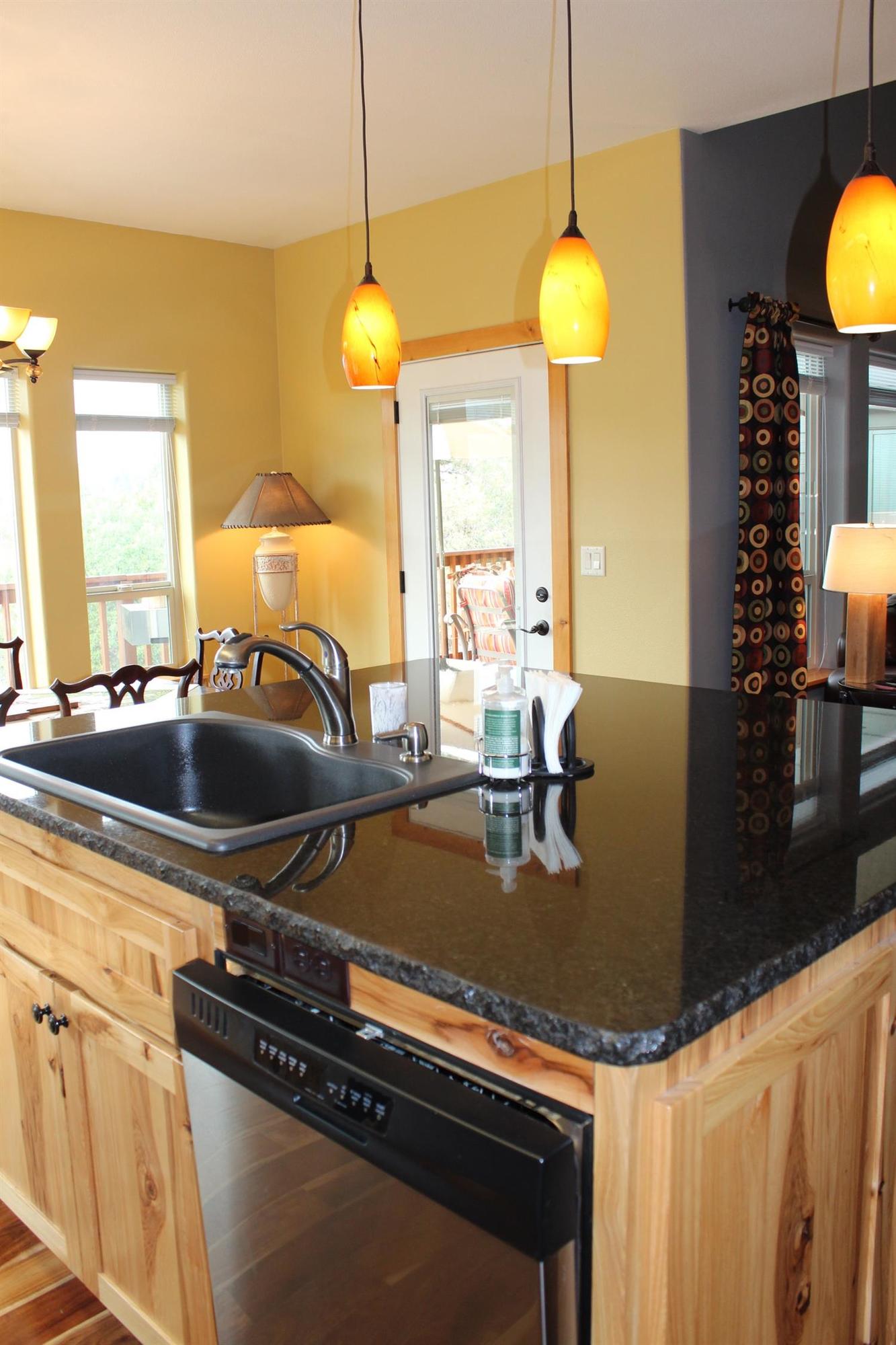 9868 Kestrel Road Klamath Falls, OR 97601 - Photo 10 of 35 Additional Photo