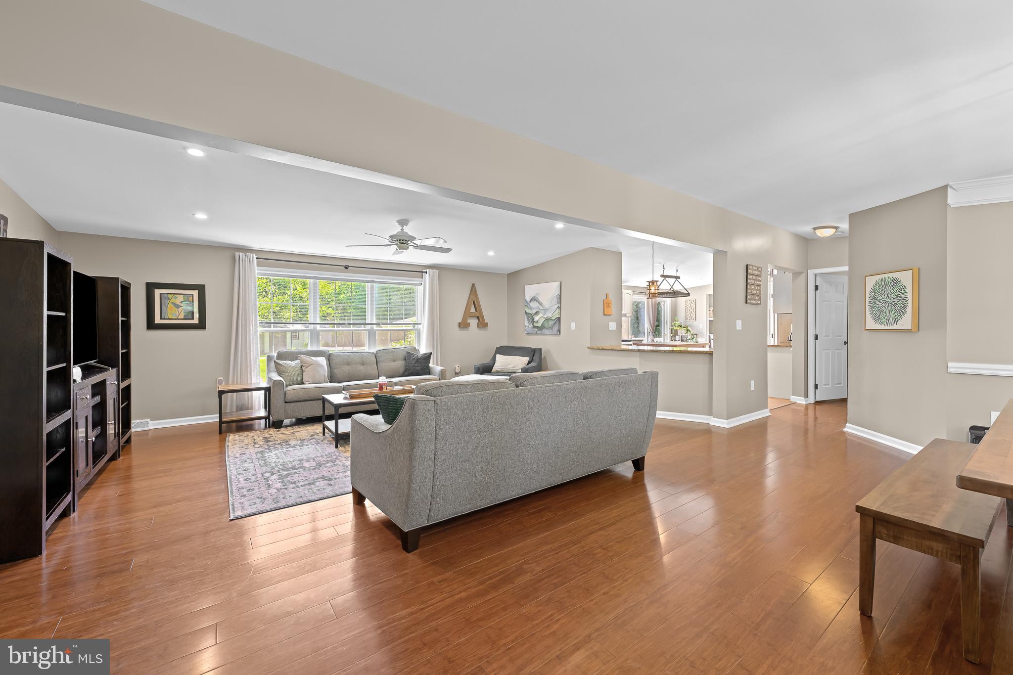 1158 Chelsea Road Aston, PA 19014 - Photo 4 of 40 Open concept layout