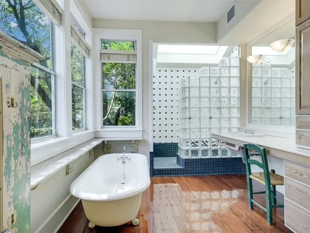 $7,500 | 1002 Lorrain Street, Austin, TX 78703