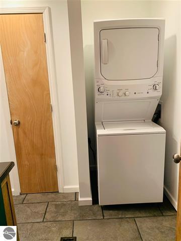 8703 45 Road Cadillac, MI 49601 - Photo 12 of 21 1886778-11