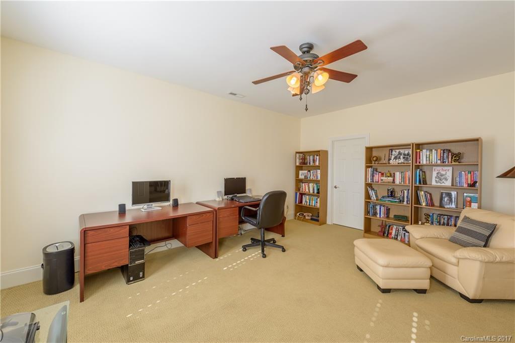 17519 Meadow Bottom Road, Unit 174 Charlotte, NC 28277 - Photo 19 of 24 Gallery Image 19