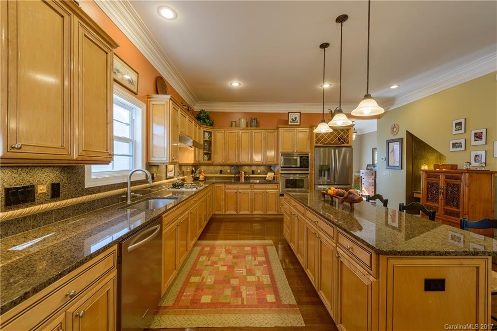 17519 Meadow Bottom Road, Unit 174 Charlotte, NC 28277 - Photo 6 of 24 Gallery Image 6