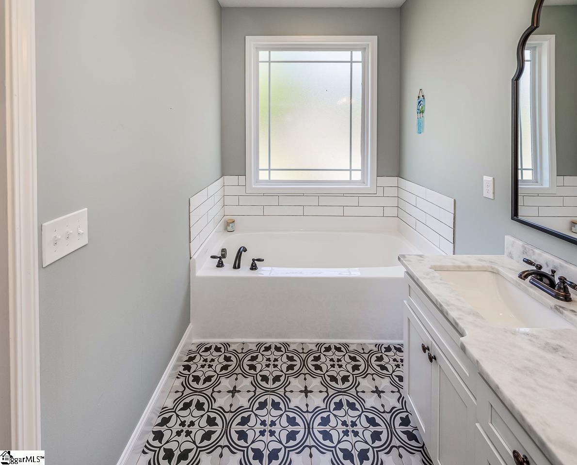 725 Lightwood Knot Road Woodruff, SC 29388 - Photo 21 of 29 Gallery Image 21