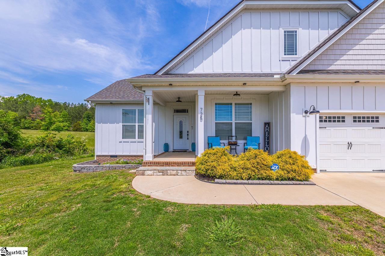 725 Lightwood Knot Road Woodruff, SC 29388 - Photo 6 of 29 Gallery Image 6