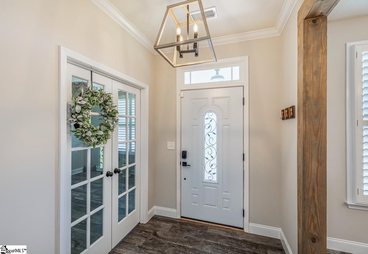 725 Lightwood Knot Road Woodruff, SC 29388 - Photo 7 of 29 Gallery Image 7