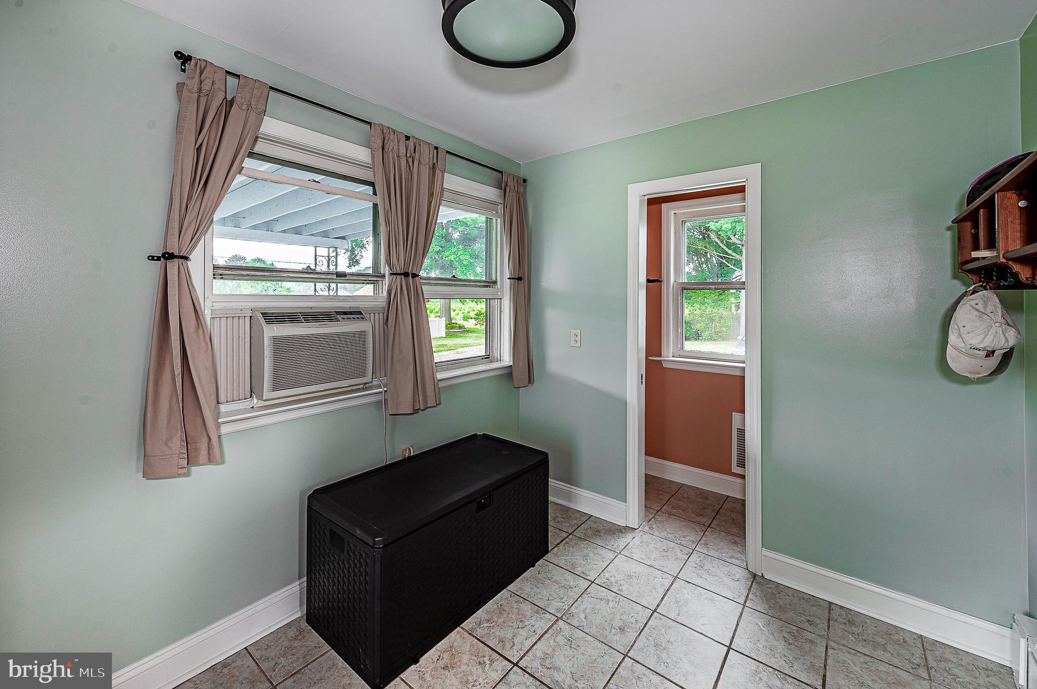 201 Lehigh Road South Glassboro, NJ 08028 - Photo 11 of 32 Mud Room