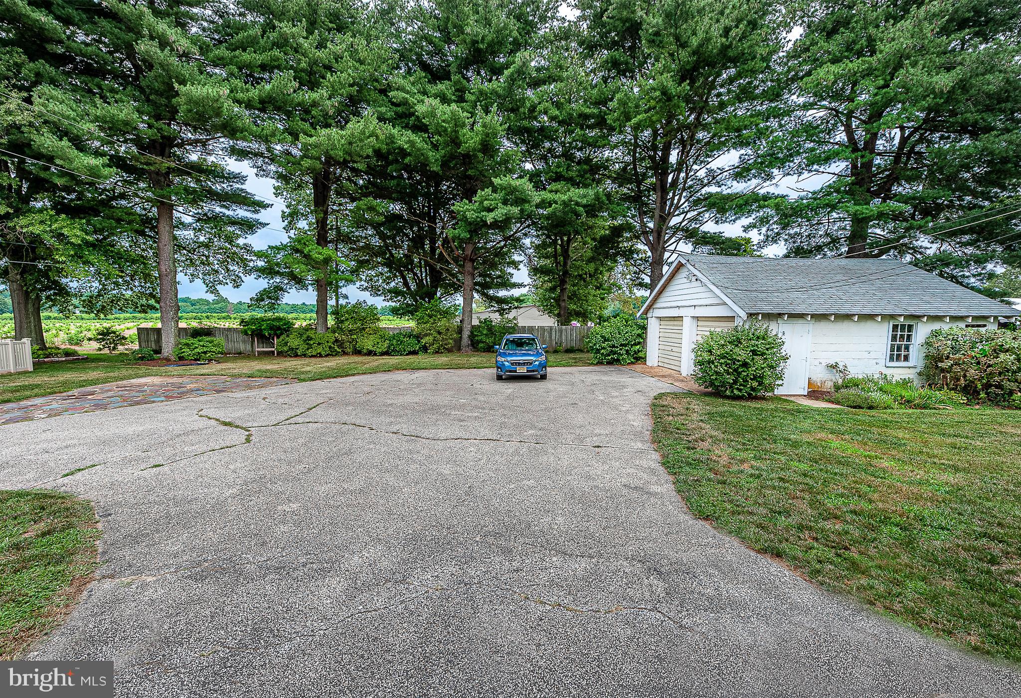 201 Lehigh Road South Glassboro, NJ 08028 - Photo 23 of 32 Driveway