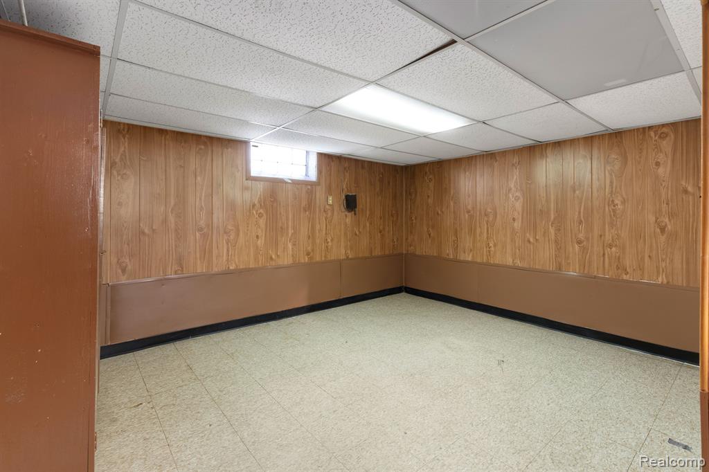 14056 Ashton Road Detroit, MI 48223 - Photo 25 of 33