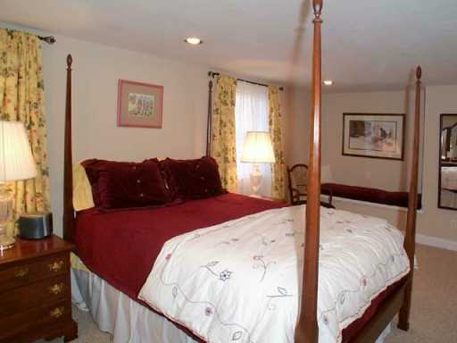 41 Fales Road Bristol, RI 02809 - Photo 5 of 8 Other.