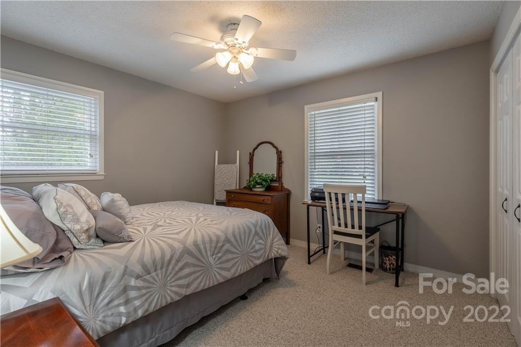 806 Summers Road Valdese, NC 28690 - Photo 8 of 23 Gallery Image 8