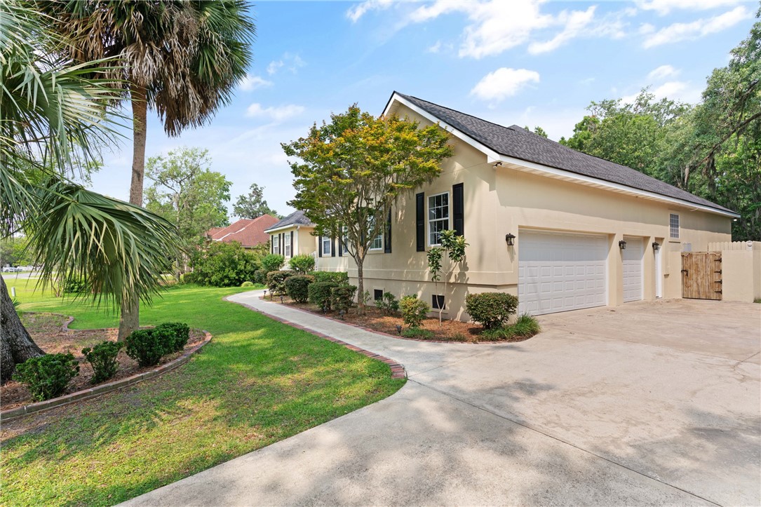 127 Clipper Bay Brunswick, GA 31523 - Photo 3 of 24