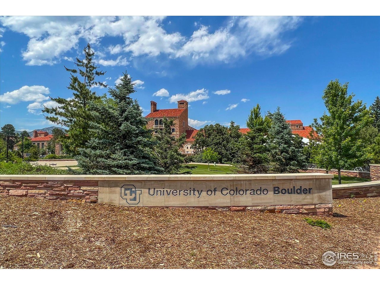 2201 Pearl Street, Unit 2 Boulder, CO 80302 - Photo 34 of 37 a view of outdoor space and city view