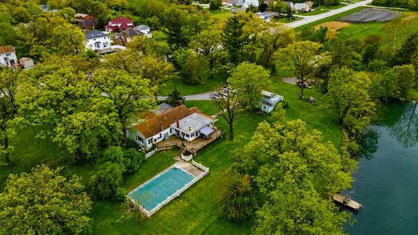 $1,600,000 | 931 East Steger Road, Steger, IL 60475