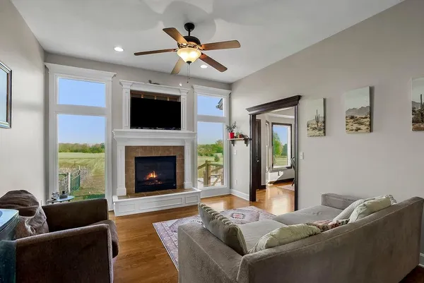 $575,000 | 4860 West 351st Street, Louisburg, KS 66053