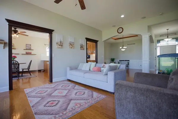 $575,000 | 4860 West 351st Street, Louisburg, KS 66053