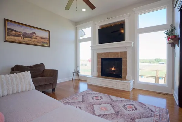 $575,000 | 4860 West 351st Street, Louisburg, KS 66053