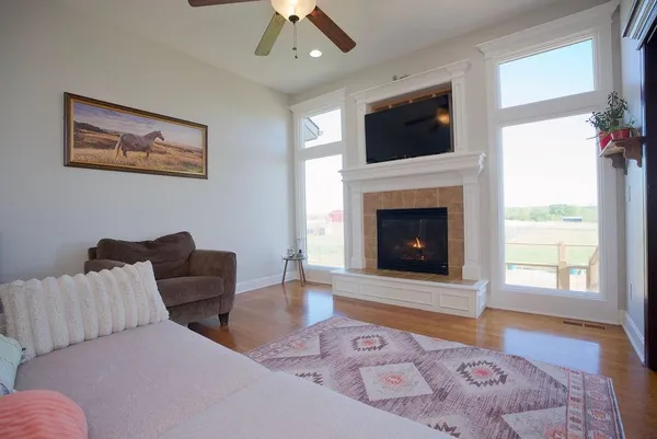 $575,000 | 4860 West 351st Street, Louisburg, KS 66053