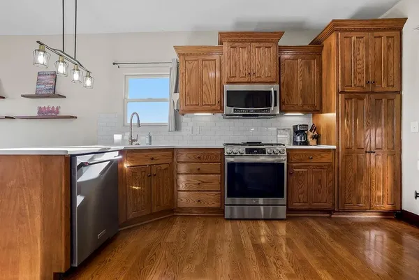 $575,000 | 4860 West 351st Street, Louisburg, KS 66053