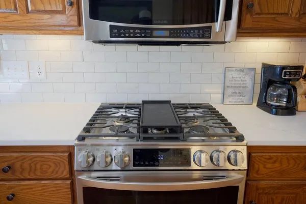 $575,000 | 4860 West 351st Street, Louisburg, KS 66053