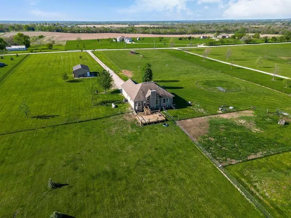$575,000 | 4860 West 351st Street, Louisburg, KS 66053
