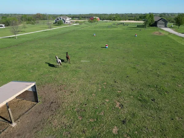 $575,000 | 4860 West 351st Street, Louisburg, KS 66053