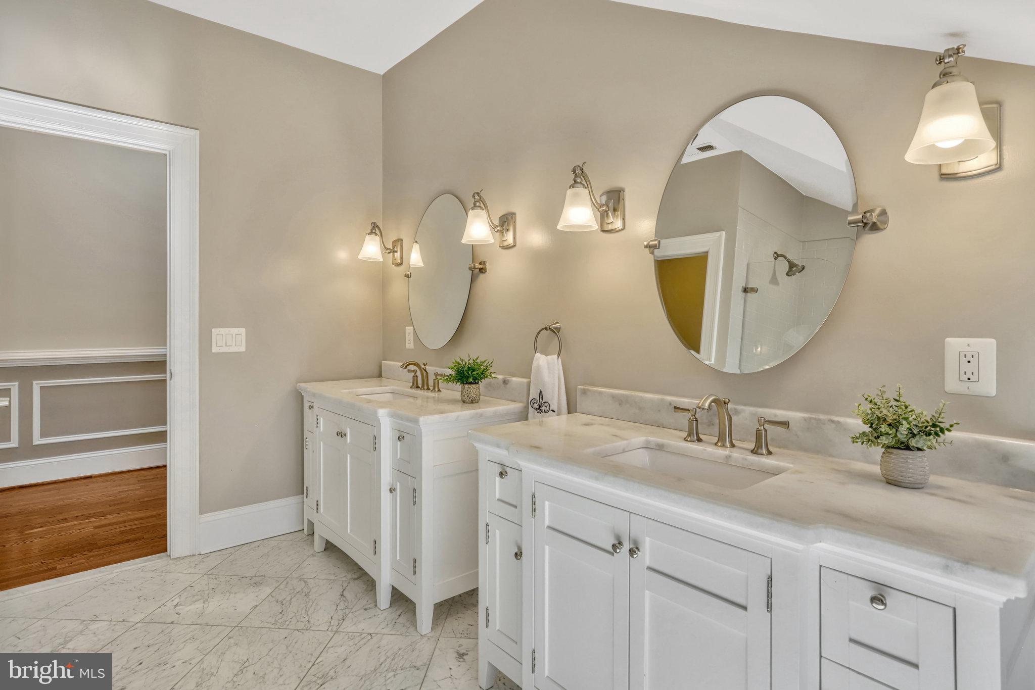 2521 Hunter Mill Road Oakton, VA 22124 - Photo 73 of 132 Bathroom #2