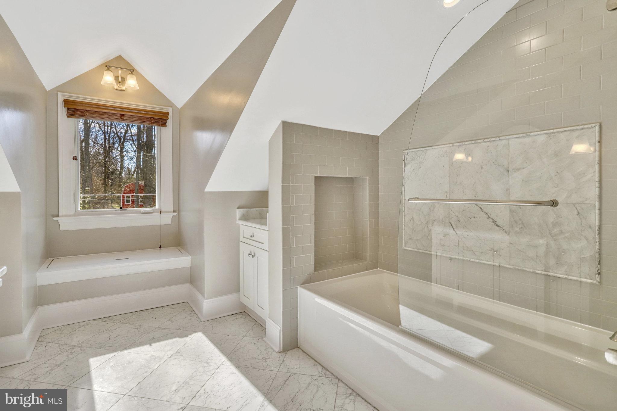2521 Hunter Mill Road Oakton, VA 22124 - Photo 76 of 132 Bathroom #2