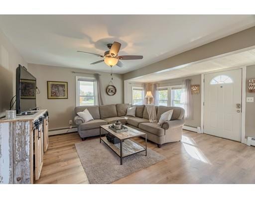 22 Loring Road Methuen, MA 01844 - Photo 3 of 32 Gallery Image 3